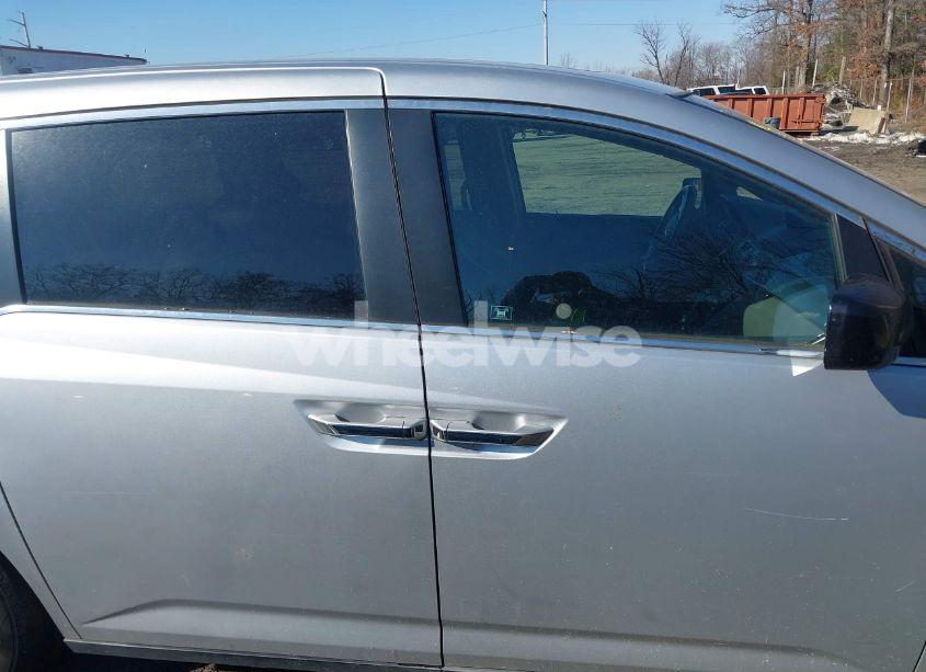 Photo 13 of 2011 Honda Odyssey EX-L (VIN 5FNRL5H68BB048855)