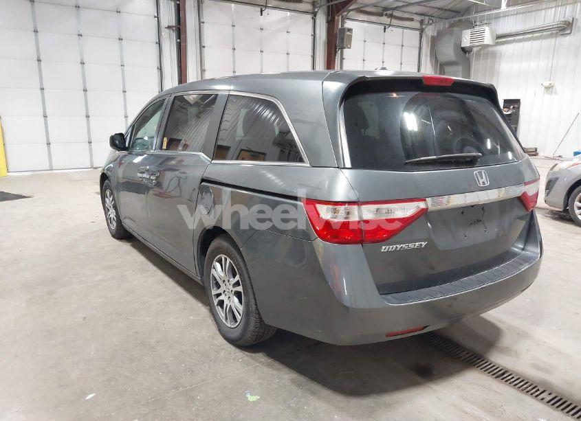 Photo 3 of 2011 Honda Odyssey EX-L (VIN 5FNRL5H68BB052615)