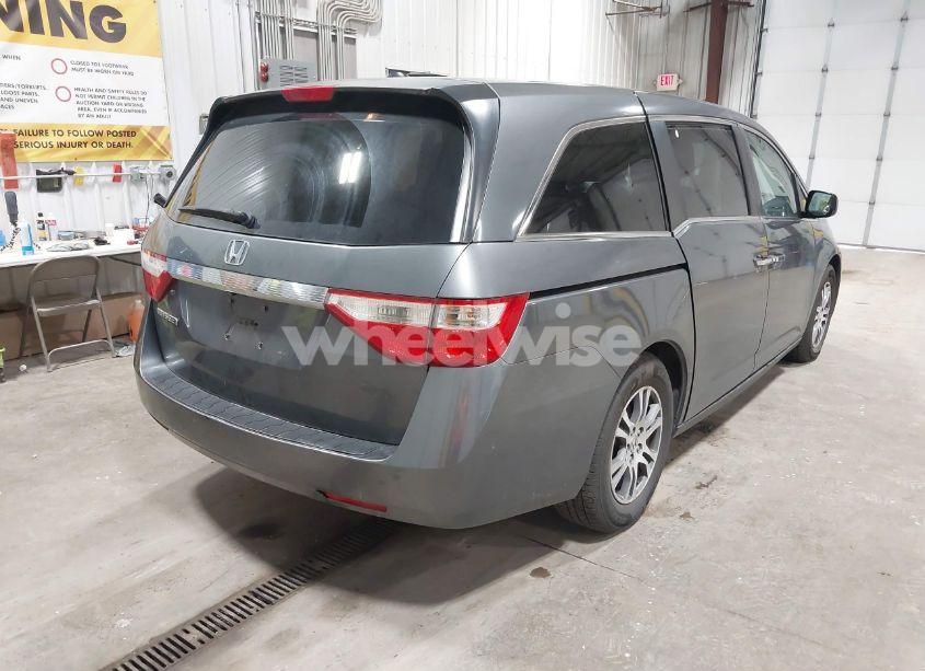 Photo 4 of 2011 Honda Odyssey EX-L (VIN 5FNRL5H68BB052615)