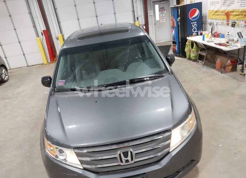 Photo 6 of 2011 Honda Odyssey EX-L (VIN 5FNRL5H68BB052615)