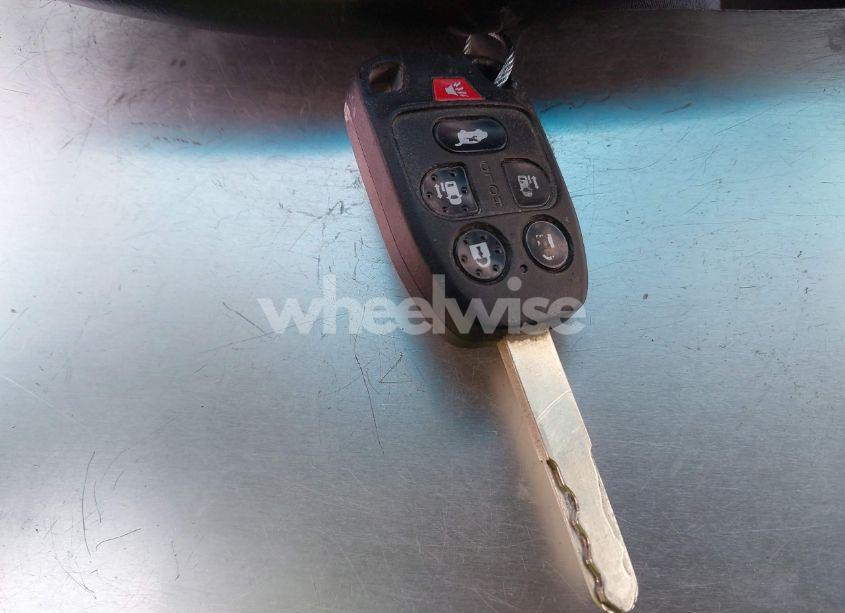 Photo 11 of 2011 Honda Odyssey EX-L (VIN 5FNRL5H68BB058849)