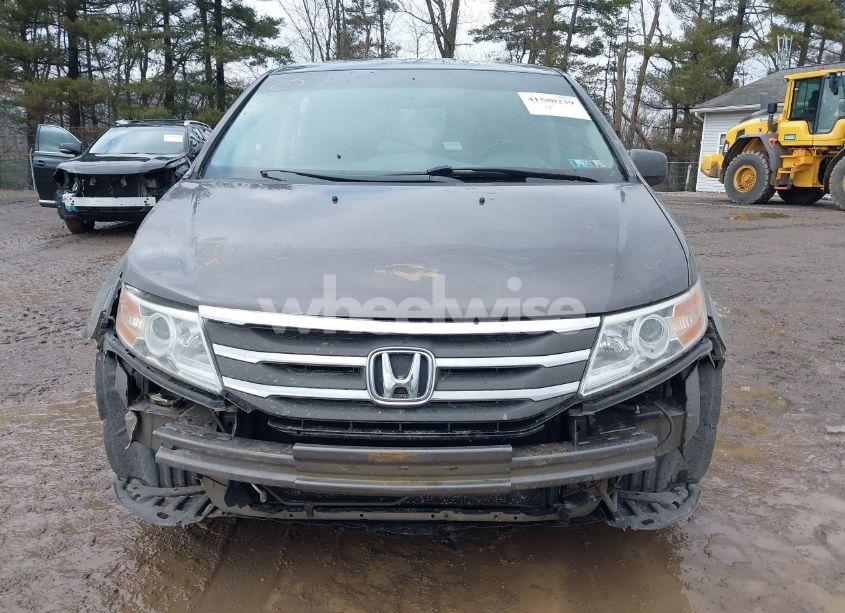 Photo 12 of 2011 Honda Odyssey EX-L (VIN 5FNRL5H68BB058849)