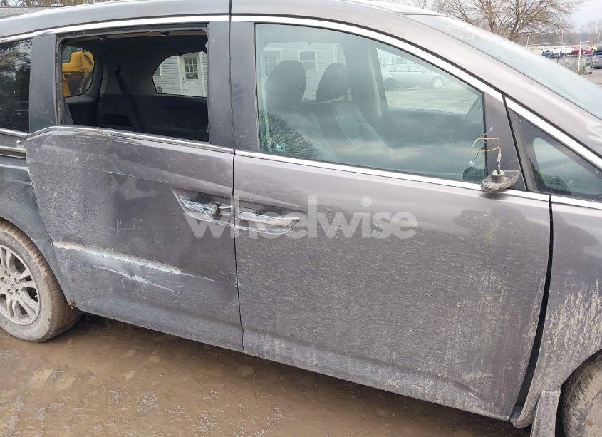 Photo 17 of 2011 Honda Odyssey EX-L (VIN 5FNRL5H68BB058849)