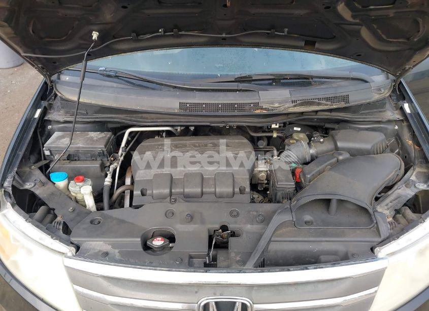 Photo 10 of 2011 Honda Odyssey EX-L (VIN 5FNRL5H68BB071178)