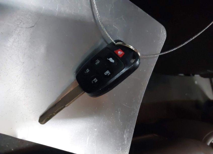 Photo 11 of 2011 Honda Odyssey EX-L (VIN 5FNRL5H68BB072220)