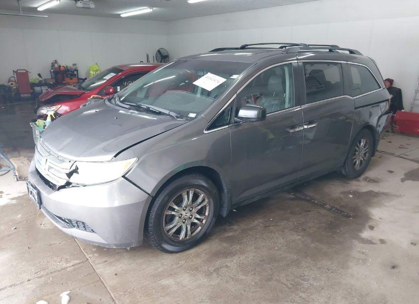 Photo 2 of 2011 Honda Odyssey EX-L (VIN 5FNRL5H68BB072220)