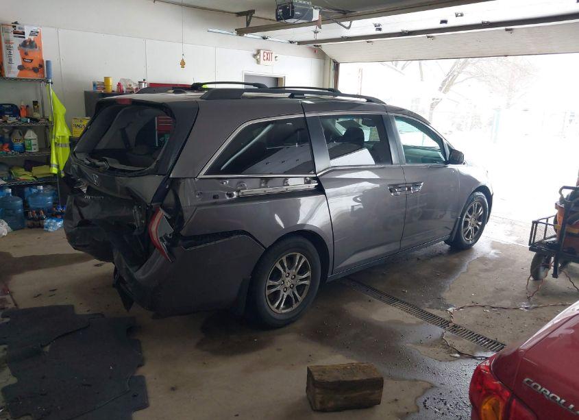 Photo 4 of 2011 Honda Odyssey EX-L (VIN 5FNRL5H68BB072220)