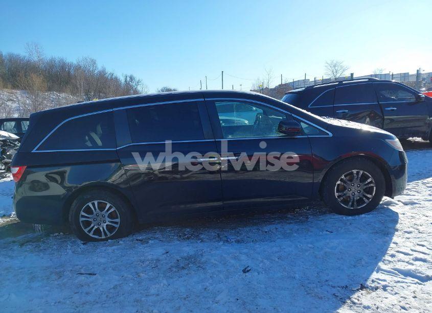 Photo 13 of 2011 Honda Odyssey EX-L (VIN 5FNRL5H68BB080849)