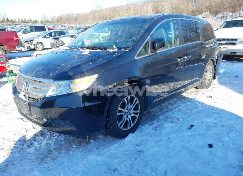 Photo 2 of 2011 Honda Odyssey EX-L (VIN 5FNRL5H68BB080849)