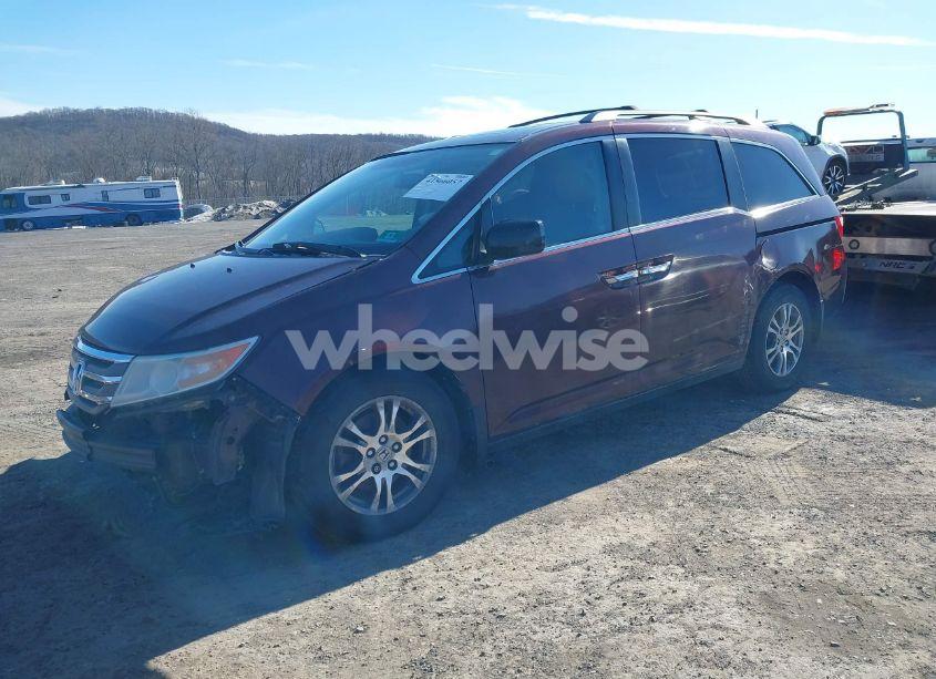 Photo 2 of 2011 Honda Odyssey EX-L (VIN 5FNRL5H68BB083914)