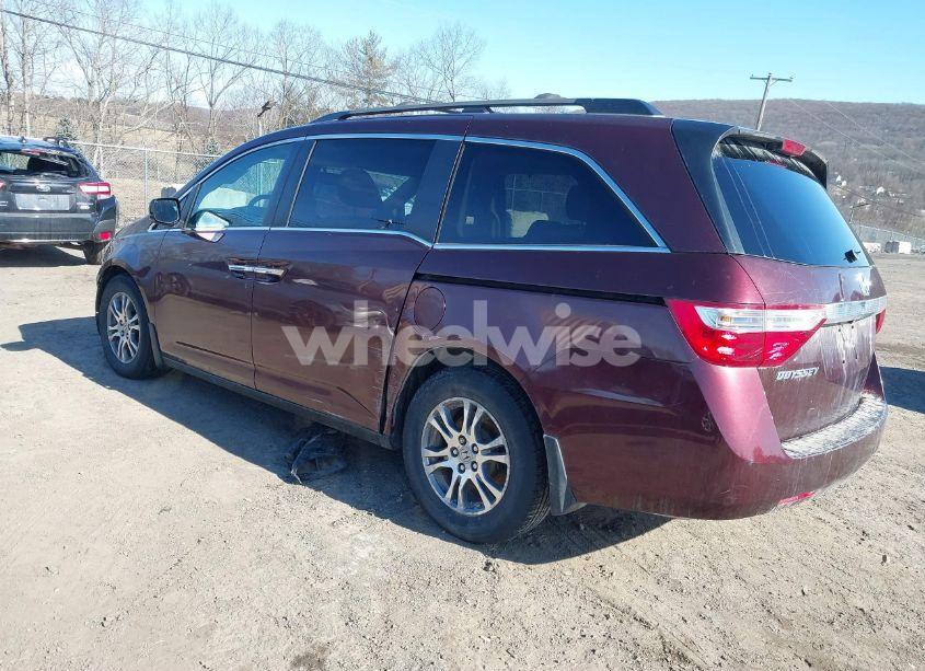 Photo 3 of 2011 Honda Odyssey EX-L (VIN 5FNRL5H68BB083914)