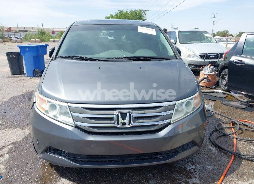 Photo 12 of 2011 Honda Odyssey EX-L (VIN 5FNRL5H68BB086943)