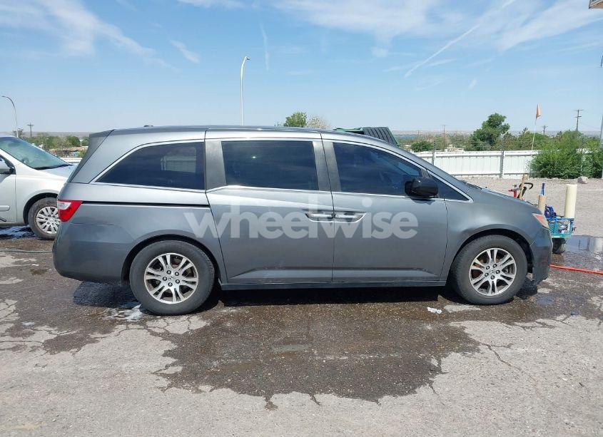 Photo 13 of 2011 Honda Odyssey EX-L (VIN 5FNRL5H68BB086943)