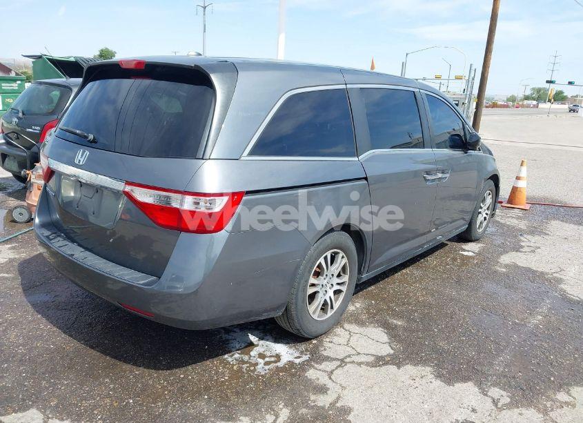 Photo 4 of 2011 Honda Odyssey EX-L (VIN 5FNRL5H68BB086943)