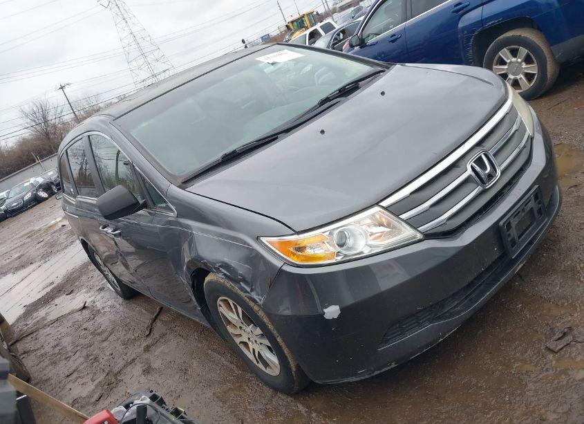 2011 Honda Odyssey EX-L (VIN 5FNRL5H68BB095626) main photo