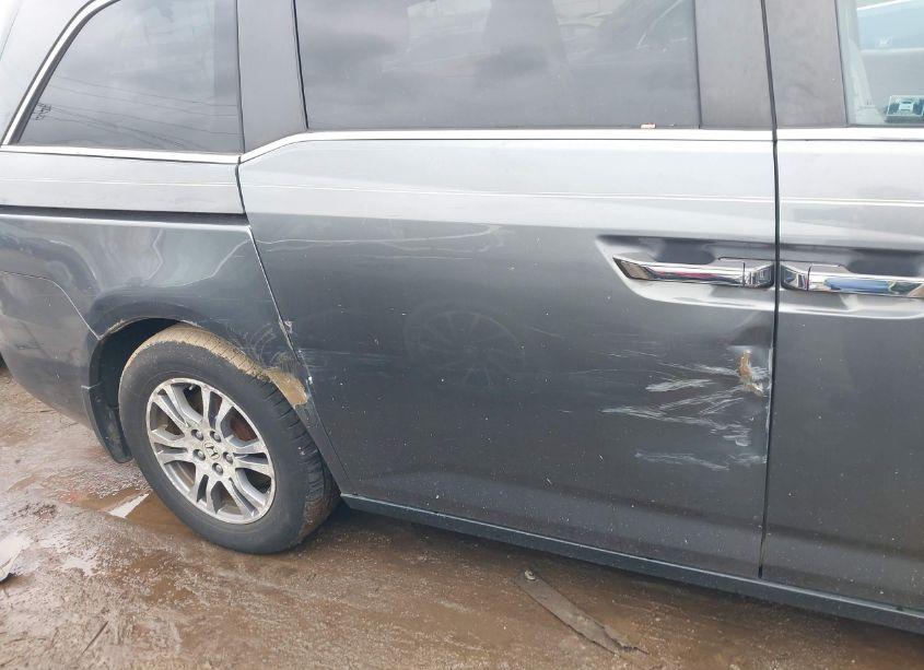 Photo 12 of 2011 Honda Odyssey EX-L (VIN 5FNRL5H68BB095626)