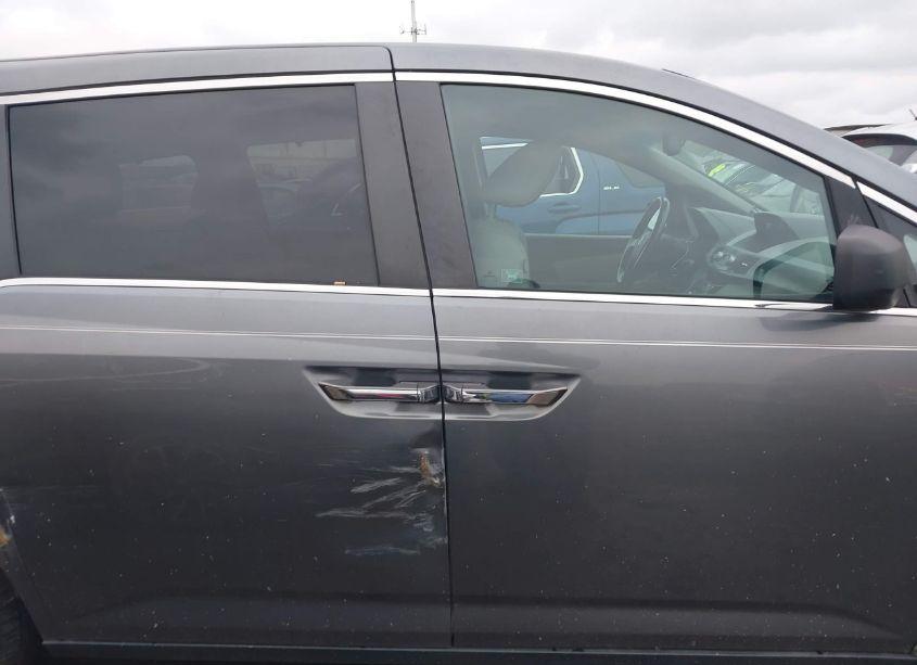 Photo 14 of 2011 Honda Odyssey EX-L (VIN 5FNRL5H68BB095626)