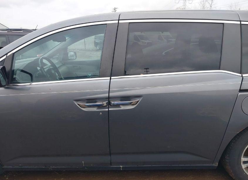 Photo 15 of 2011 Honda Odyssey EX-L (VIN 5FNRL5H68BB095626)