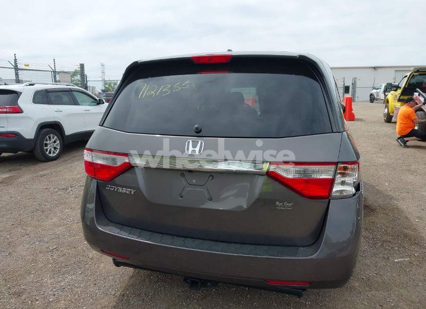 Photo 16 of 2011 Honda Odyssey EX-L (VIN 5FNRL5H68BB100274)
