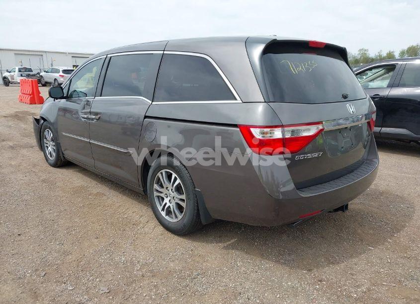Photo 3 of 2011 Honda Odyssey EX-L (VIN 5FNRL5H68BB100274)