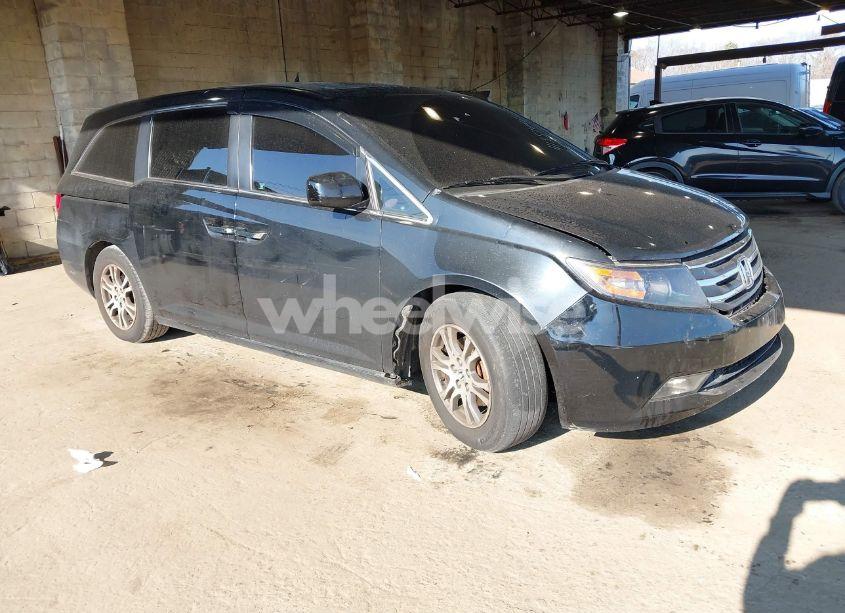 2011 Honda Odyssey EX-L (VIN 5FNRL5H68BB102932) main photo