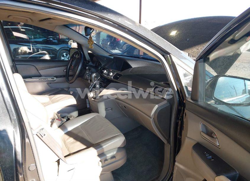 Photo 5 of 2011 Honda Odyssey EX-L (VIN 5FNRL5H68BB102932)