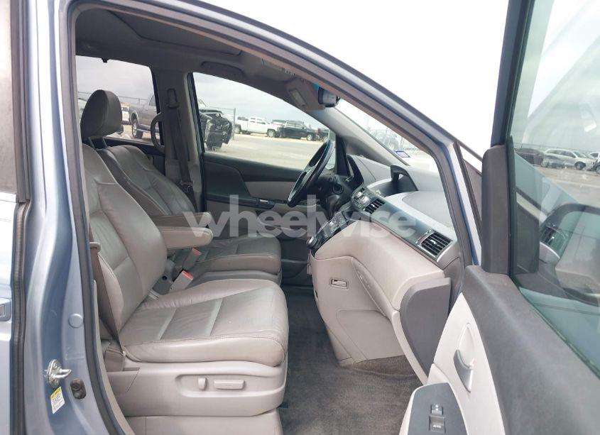 Photo 5 of 2012 Honda Odyssey EX-L (VIN 5FNRL5H68CB057198)