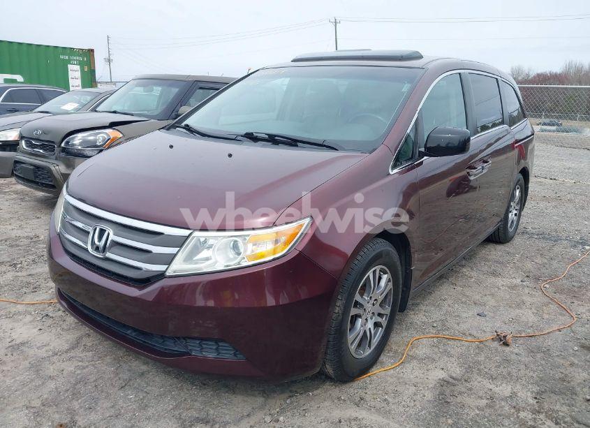 Photo 2 of 2012 Honda Odyssey EX-L (VIN 5FNRL5H68CB059033)