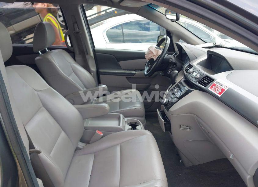 Photo 5 of 2012 Honda Odyssey EXL (VIN 5FNRL5H68CB107341)