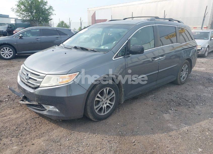 Photo 2 of 2012 Honda Odyssey EX-L (VIN 5FNRL5H68CB118341)
