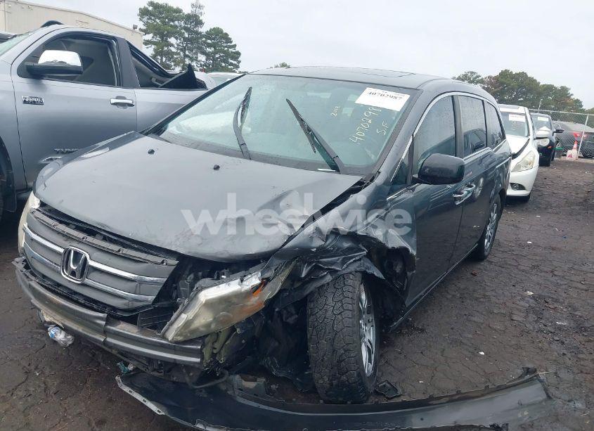 Photo 2 of 2012 Honda Odyssey EX-L (VIN 5FNRL5H68CB135317)