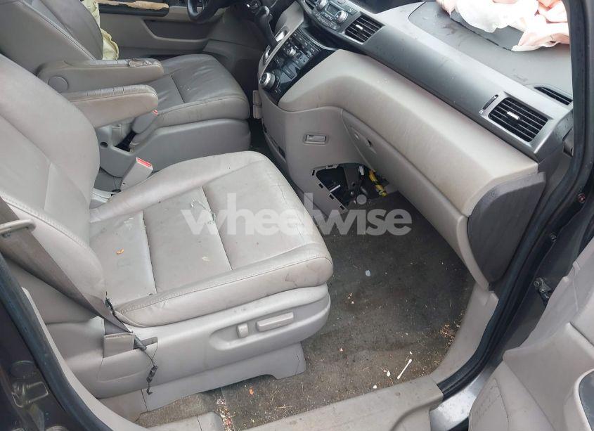 Photo 5 of 2012 Honda Odyssey EX-L (VIN 5FNRL5H68CB135317)