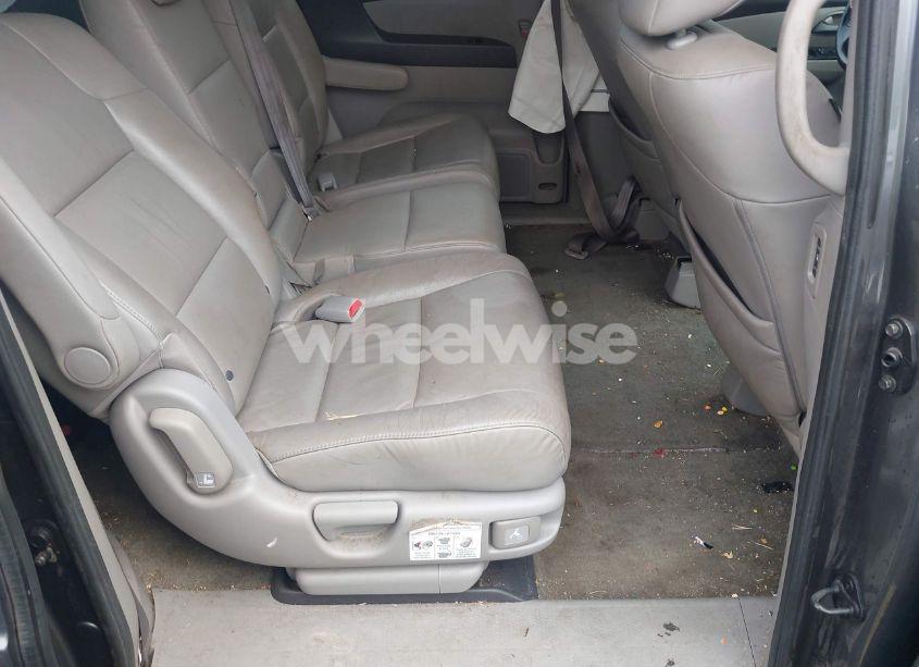 Photo 8 of 2012 Honda Odyssey EX-L (VIN 5FNRL5H68CB135317)