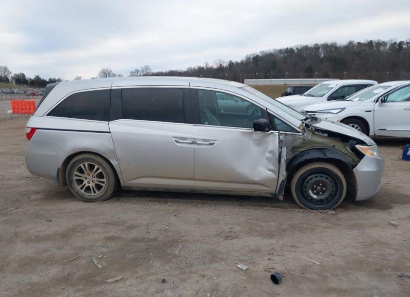 Photo 13 of 2013 Honda Odyssey EX-L (VIN 5FNRL5H68DB011257)