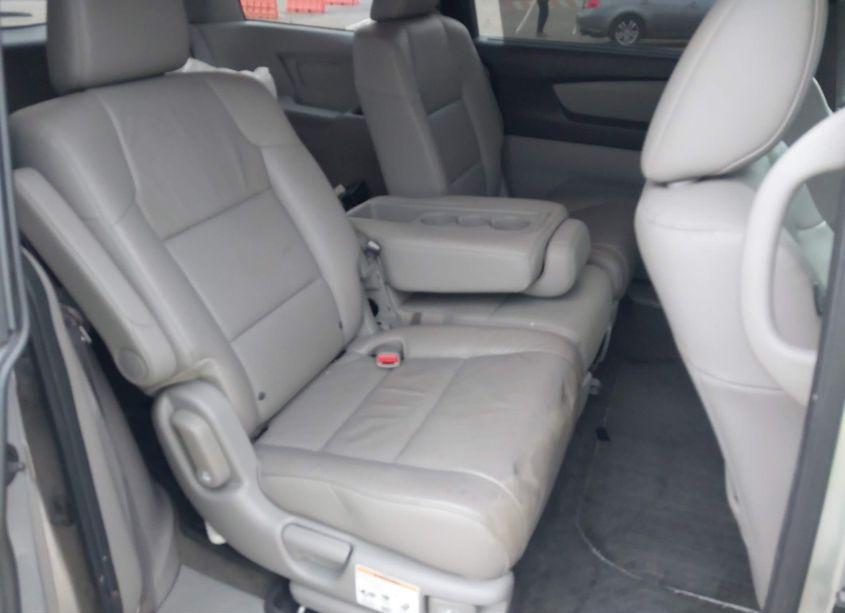 Photo 8 of 2013 Honda Odyssey EX-L (VIN 5FNRL5H68DB011257)