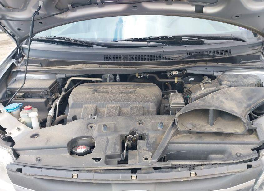 Photo 10 of 2013 Honda Odyssey EX-L (VIN 5FNRL5H68DB038104)