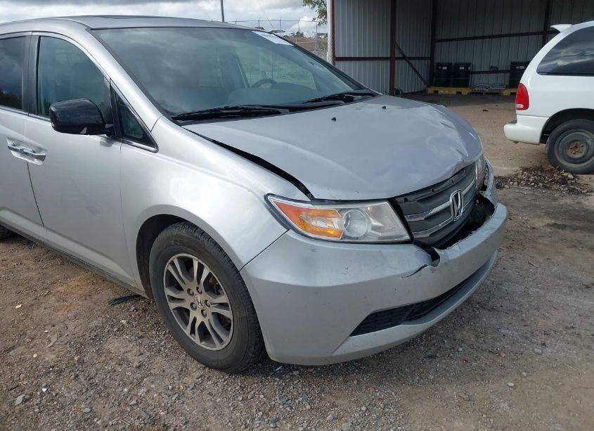 Photo 18 of 2013 Honda Odyssey EX-L (VIN 5FNRL5H68DB038104)