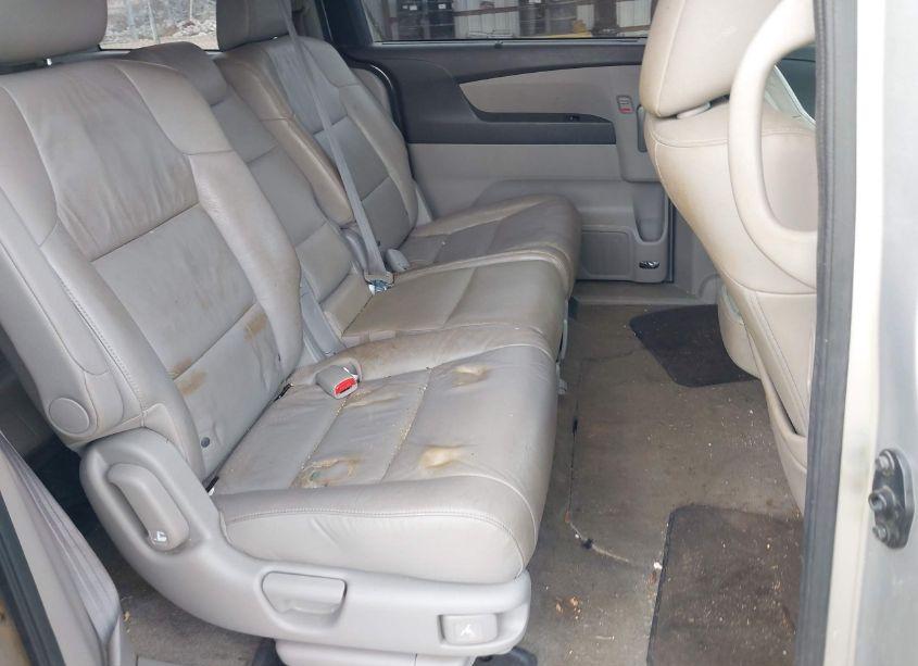 Photo 8 of 2013 Honda Odyssey EX-L (VIN 5FNRL5H68DB038104)