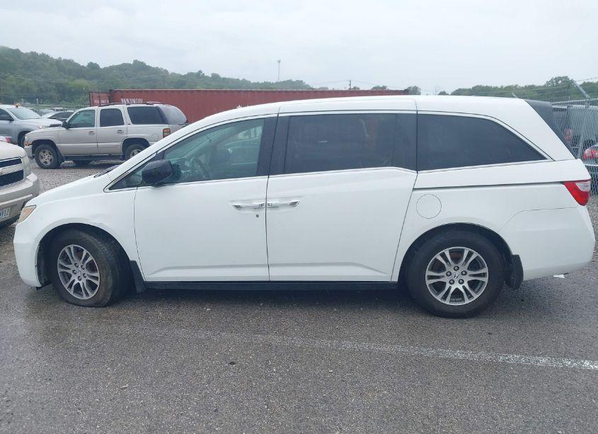 Photo 14 of 2013 Honda Odyssey EX-L (VIN 5FNRL5H68DB039818)