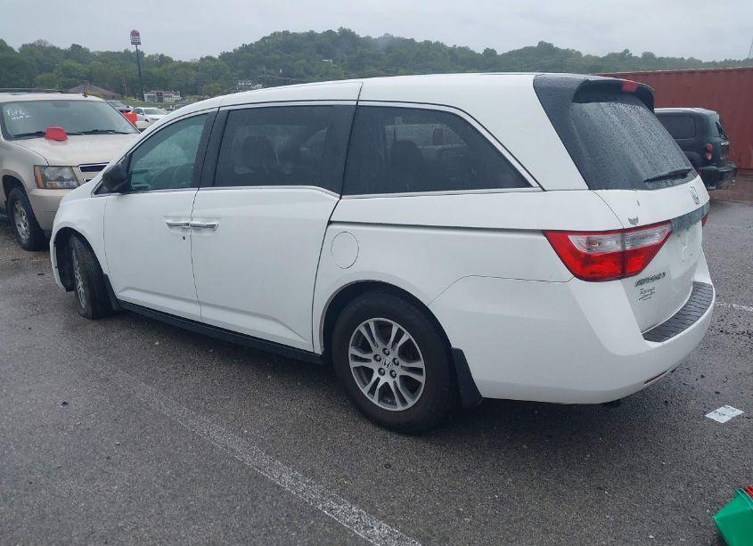 Photo 3 of 2013 Honda Odyssey EX-L (VIN 5FNRL5H68DB039818)