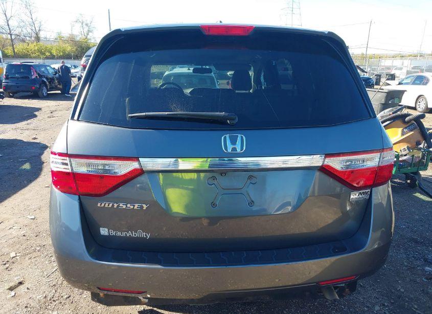 Photo 16 of 2013 Honda Odyssey EX-L (VIN 5FNRL5H68DB041102)