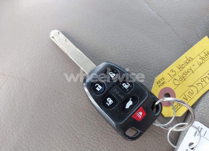 Photo 11 of 2013 Honda Odyssey EX-L (VIN 5FNRL5H68DB044937)