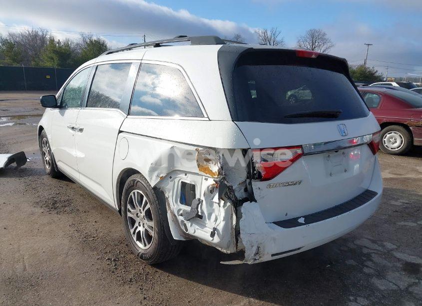 Photo 6 of 2013 Honda Odyssey EX-L (VIN 5FNRL5H68DB044937)