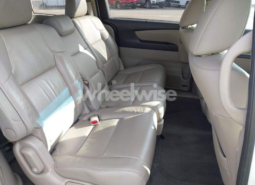 Photo 8 of 2013 Honda Odyssey EX-L (VIN 5FNRL5H68DB044937)
