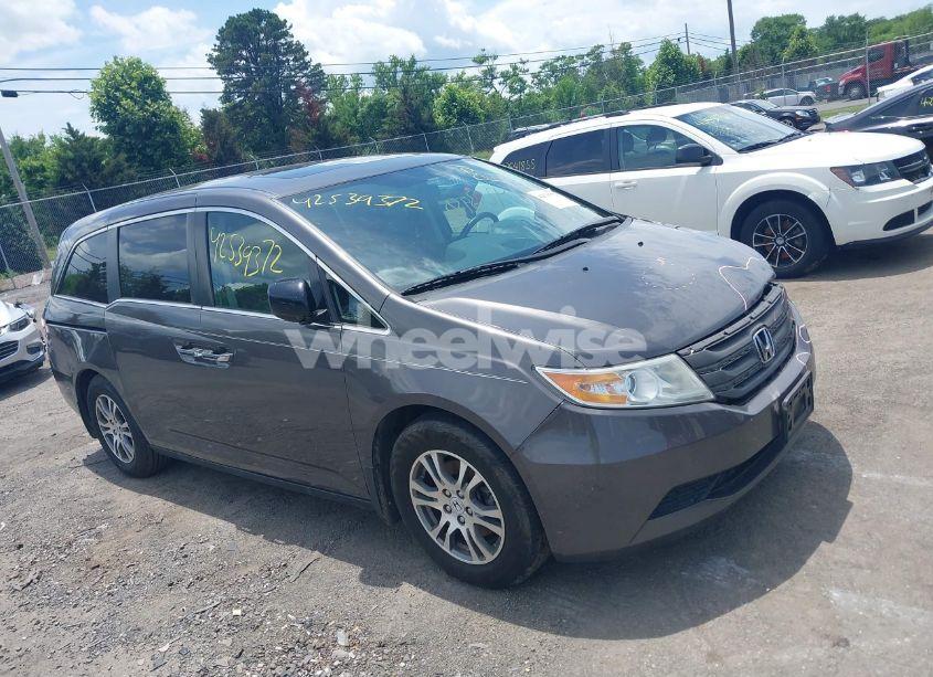 2013 Honda Odyssey EX-L (VIN 5FNRL5H68DB072933) main photo