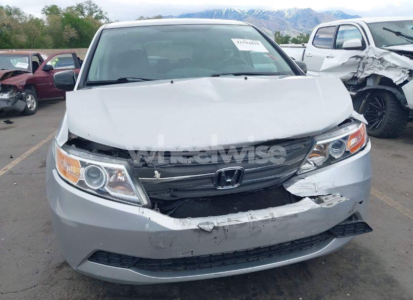 Photo 12 of 2013 Honda Odyssey EX-L (VIN 5FNRL5H68DB084760)