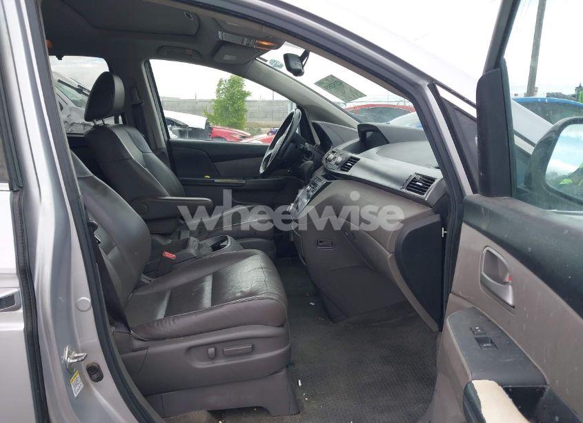 Photo 5 of 2013 Honda Odyssey EX-L (VIN 5FNRL5H68DB084760)