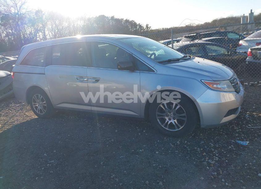 Photo 13 of 2013 Honda Odyssey EX-L (VIN 5FNRL5H68DB091577)