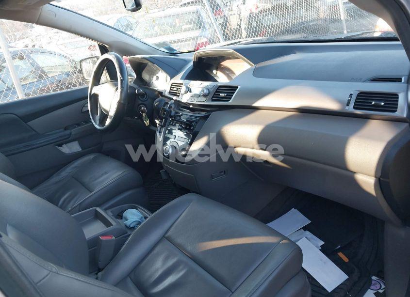 Photo 5 of 2013 Honda Odyssey EX-L (VIN 5FNRL5H68DB091577)