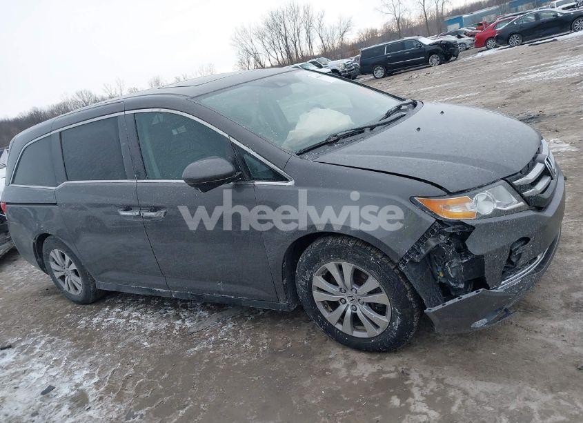 Photo 13 of 2014 Honda Odyssey EX-L (VIN 5FNRL5H68EB043322)